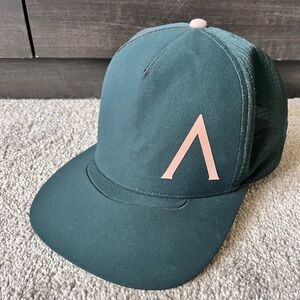 Arcteryx A-Pop Trucker Hat O/S Unisex SnapBack Hat Forrest Green